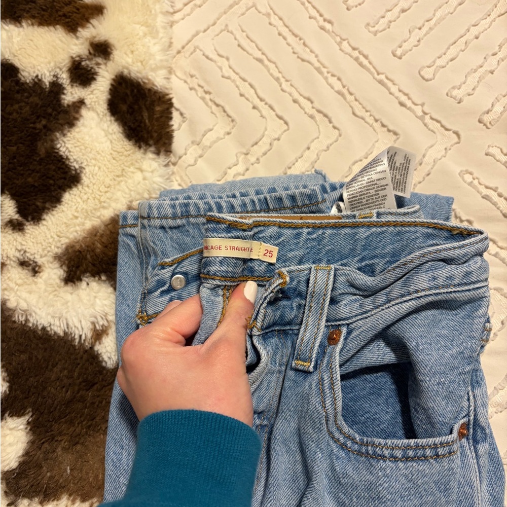 Levi's Light Blue Ribcage Straight-Leg Jeans